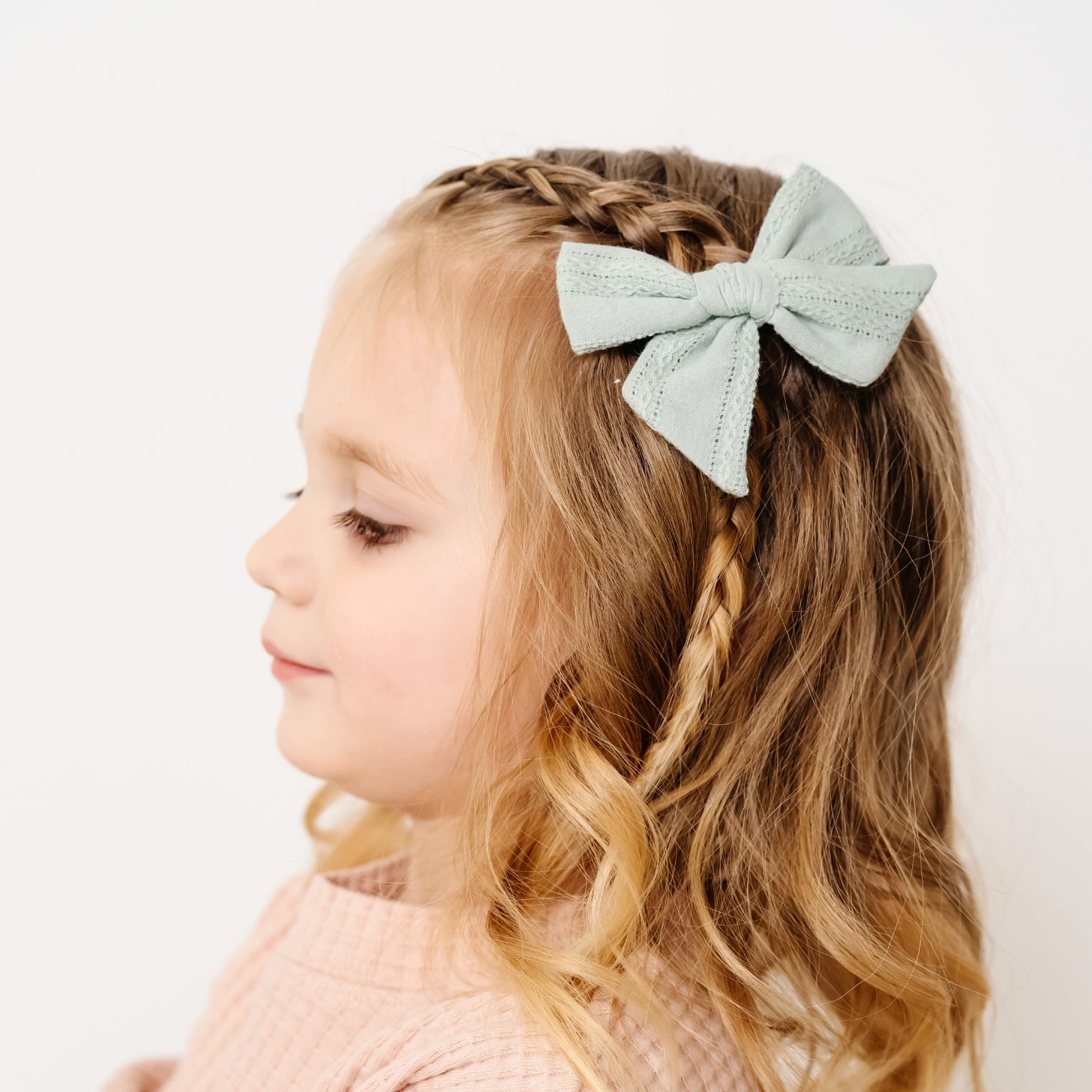 Aloe Bow Clip